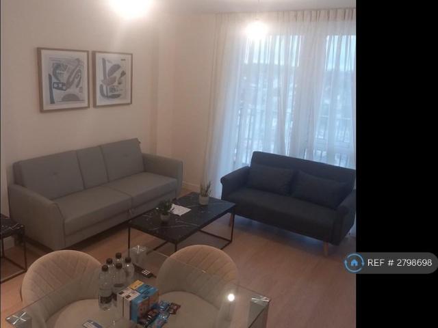 Flat for rent in Hayes, Greater London