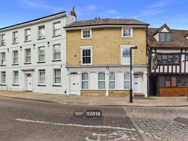 Flat for rent in Key Street, Suffolk