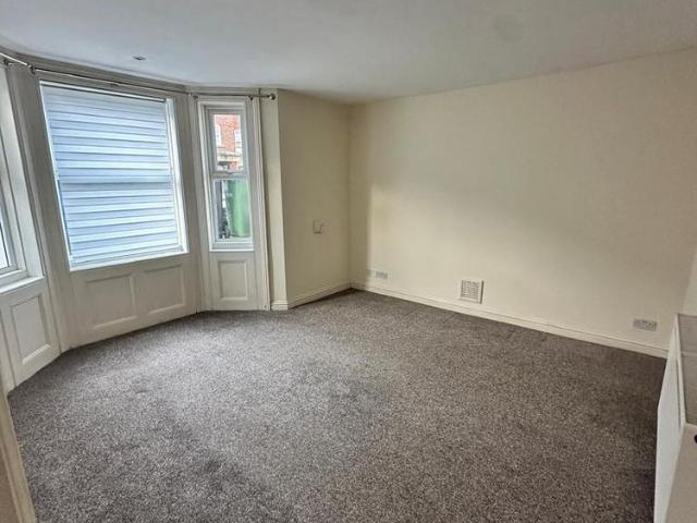 Apartment for rent in St Albans, Five Acres