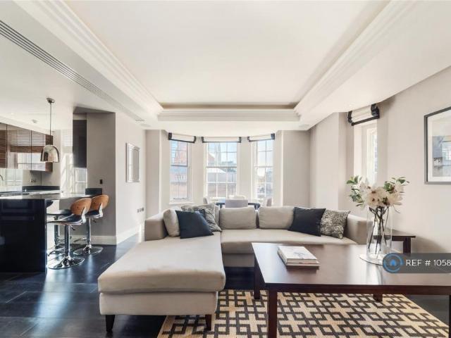Flat for rent in Victoria, Greater London