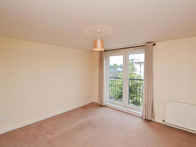Apartment for rent in Wardie, Trinity