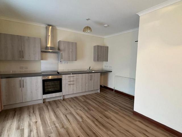 Flat for rent in Capel, Felinfoel