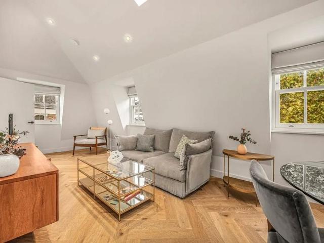 Apartment for rent in Fitzrovia, Greater London