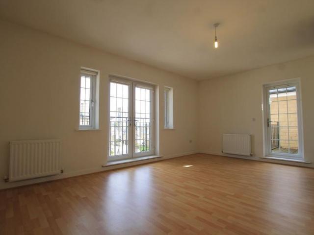 Apartment for rent in Tranmere Park, West Yorkshire