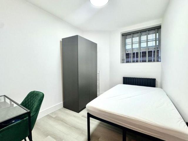 Apartment for rent in Paddington, Greater London