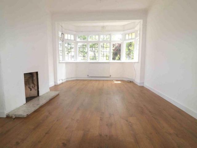 Apartment for rent in London Borough of Lewisham, Forest Hill