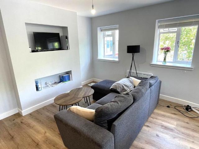 Apartment for rent in Belle Isle, West Yorkshire