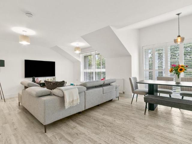 Apartment for rent in Alexandria, Scotland