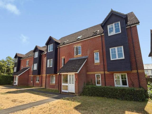 Flat for rent in Enborne, West Berkshire
