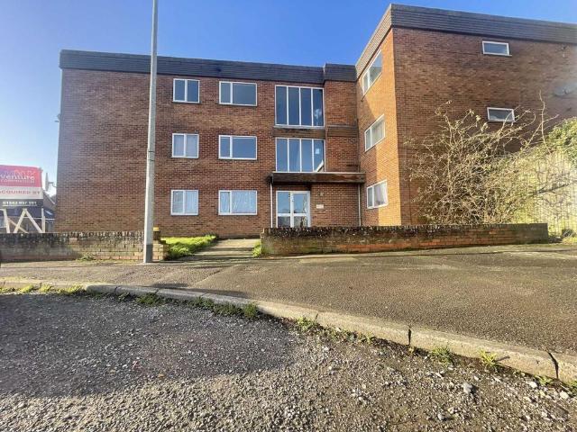 Flat for rent in Woodside Estate, Houghton Regis