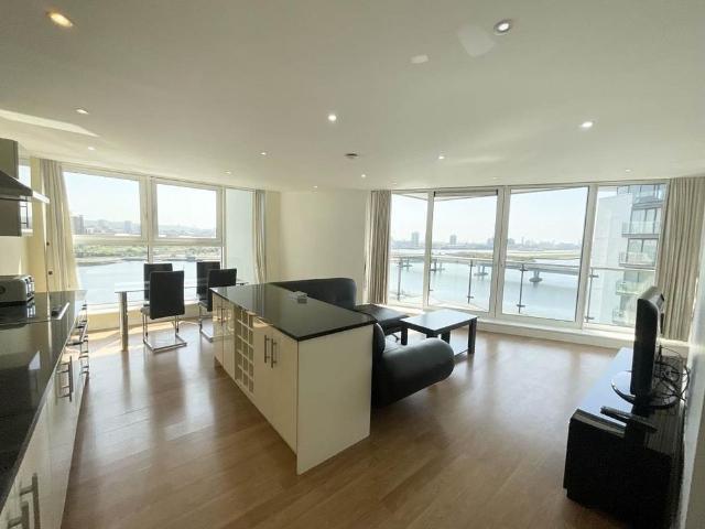 Apartment for rent in Reach, Greater London