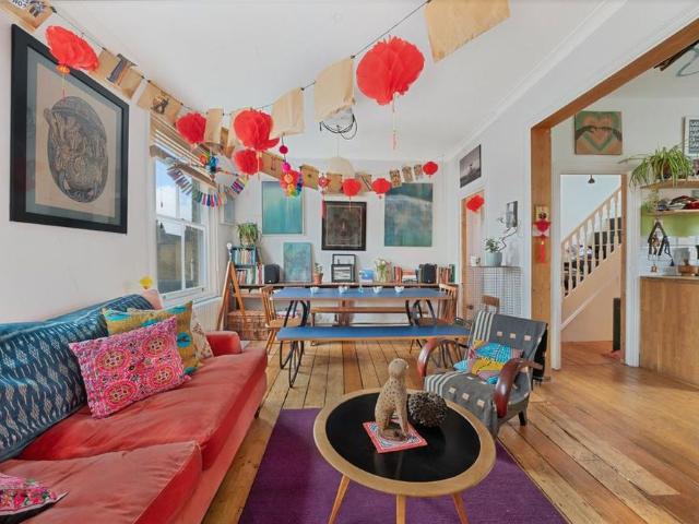 Apartment for rent in London Borough of Ealing, Park Royal