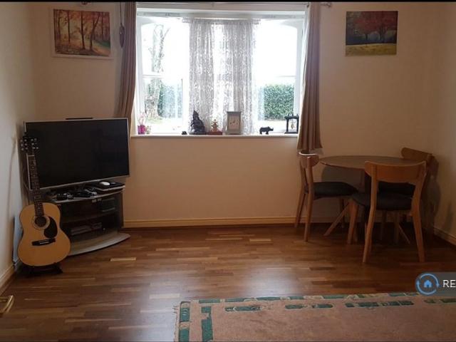 Flat for rent in Charlton Riverside, Greater London