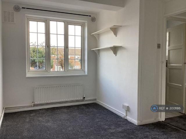 Apartment for rent in London Borough of Merton, Mitcham