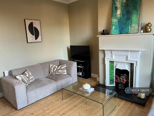 Flat for rent in Murrayfield, Scotland