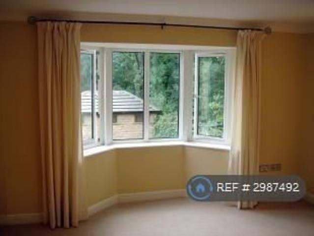 Apartment for rent in Huddersfield, West Yorkshire