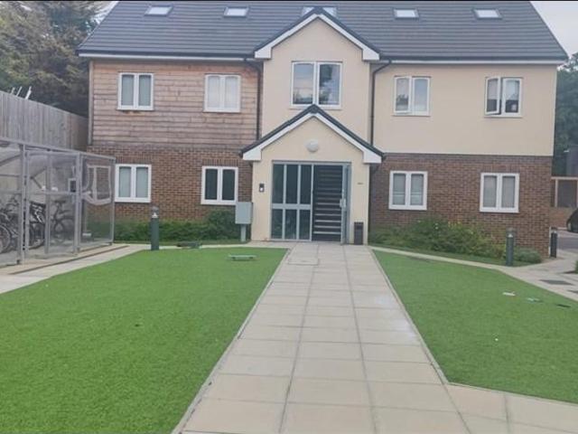 Flat for rent in Spring Park, Luton