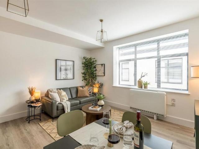 Apartment for rent in Aldrington