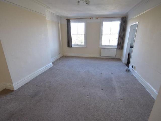 Apartment for rent in Upperton, Eastbourne