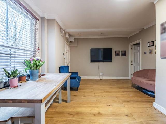 Flat for rent in Maida Vale, Isle Of Man