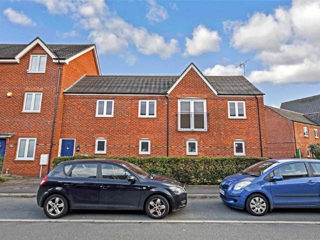 Flat for rent in Altrincham, Broadheath