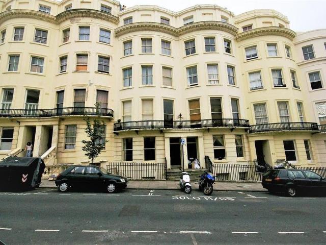 Apartment for rent in Round Hill, Brighton