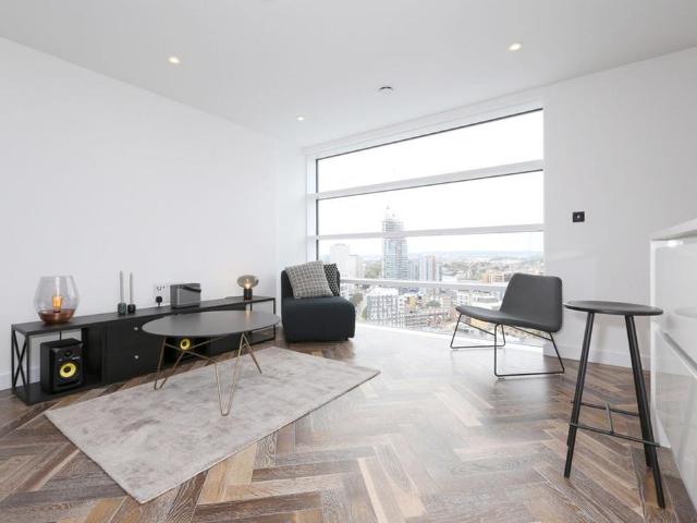 Flat for rent in Finsbury, Greater London