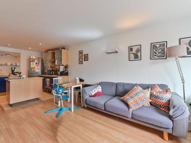 Apartment for rent in Glyndon, Shooters Hill