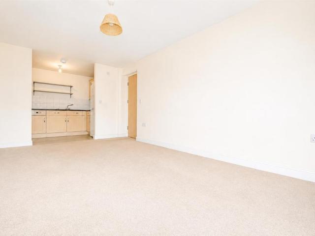 Apartment for rent in Three Bridges, Glynde