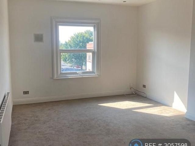 Apartment for rent in Stamshaw, Portsmouth