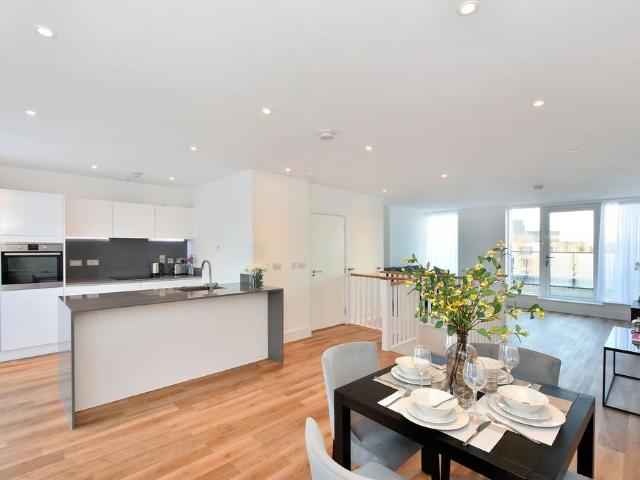 Flat for rent in Shepherd's Bush, Greater London