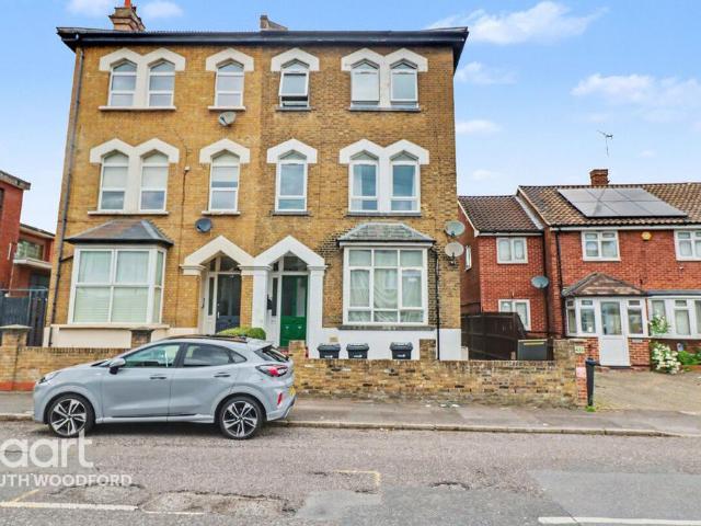 Flat for rent in South Woodford, Isle Of Man