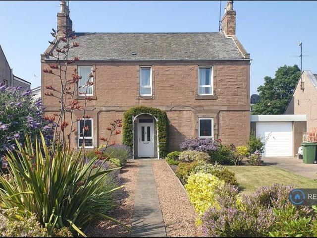 Flat for rent in Ferryden, Scotland