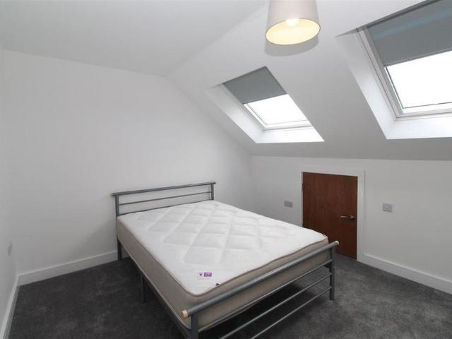 Apartment for rent in Falcon Lodge, Wales