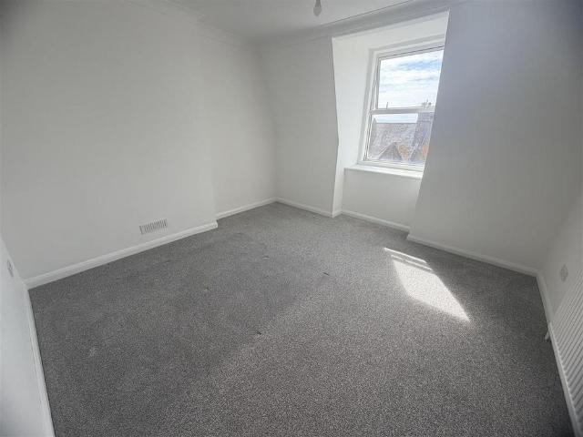 Apartment for rent in Central, Heathlands