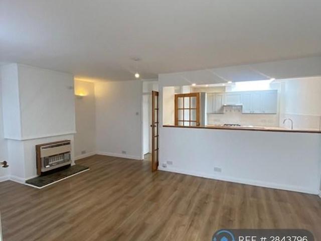 Apartment for rent in Upton, Acol