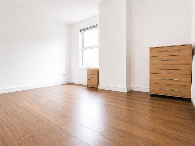 Flat for rent in Greater London