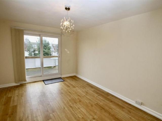 Apartment for rent in Alton Barnes, Essex