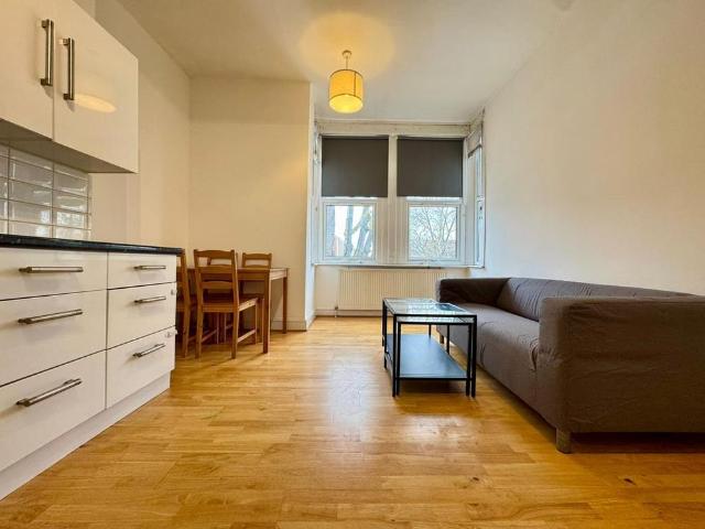Apartment for rent in London Borough of Newham, Greater London