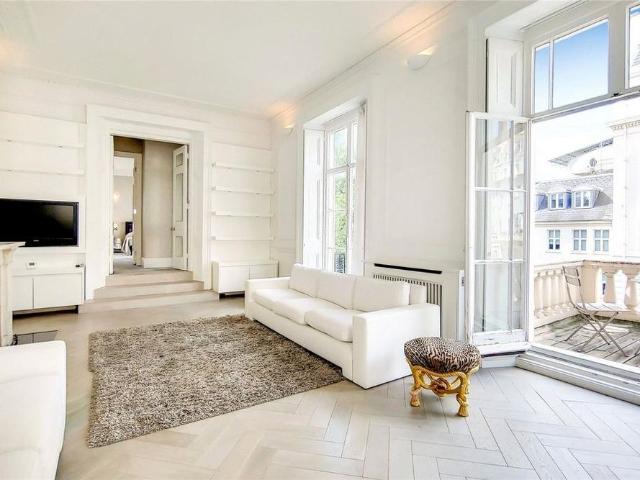 Apartment for rent in Belgravia, Greater London