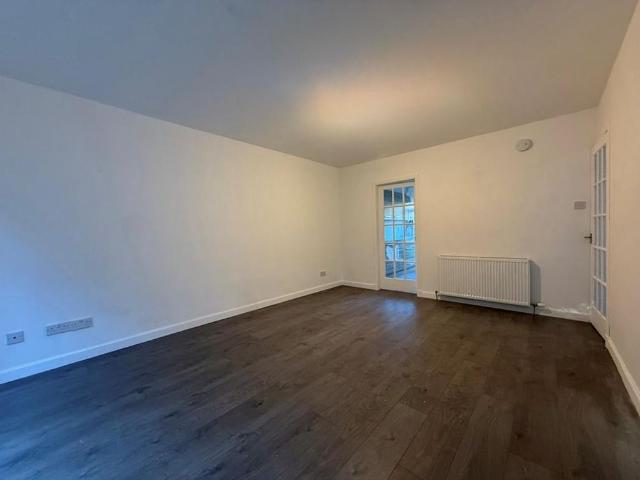 Apartment for rent in Newbattle, Dalkeith