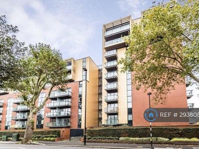 Flat for rent in London Borough of Hounslow, Spring Grove