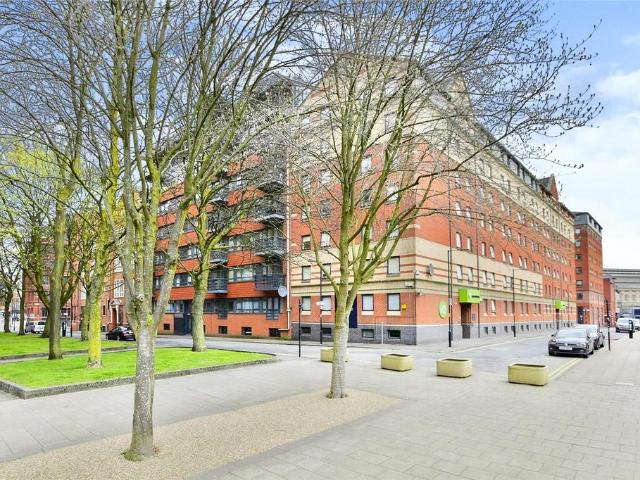 Flat for rent in City Centre, Georgia