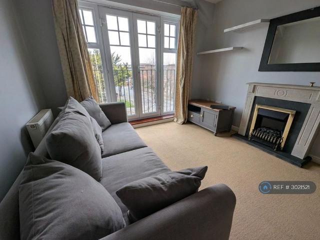 Apartment for rent in Eastleigh, Helford