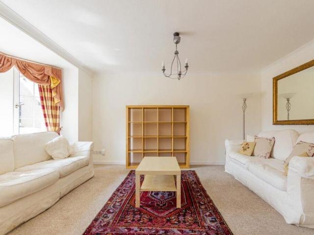 Apartment for rent in Murrayfield, Scotland