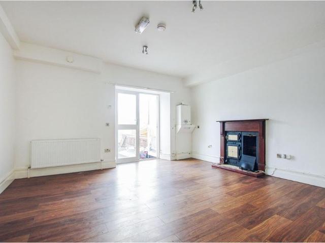 Apartment for rent in Maesteg
