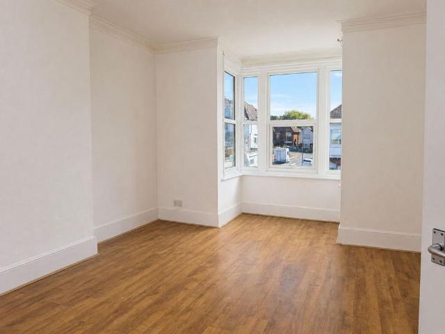 Apartment for rent in Central, Heathlands