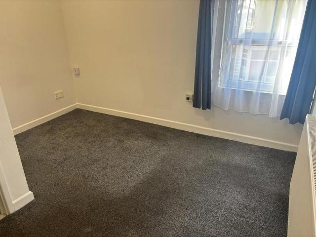 Apartment for rent in Frinton and Walton, Dale Hill