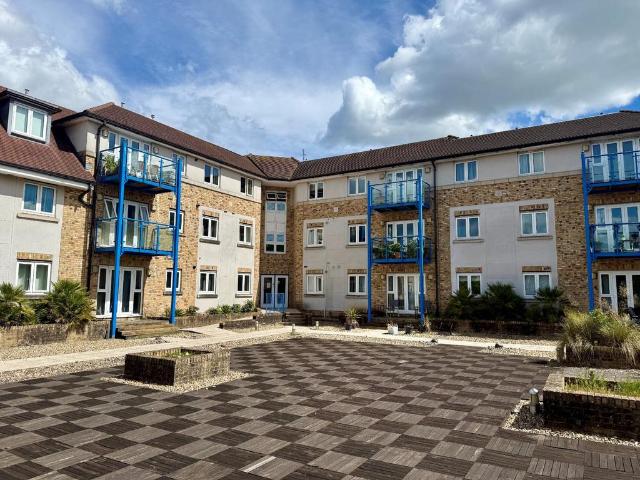 Flat for rent in Banister's Park, City Of Southampton