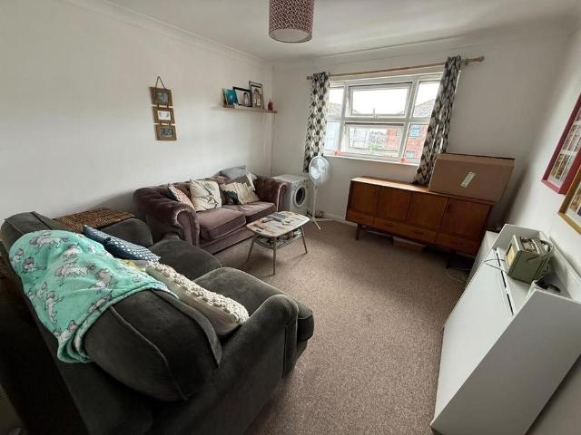 Apartment for rent in Binstead, Ryde
